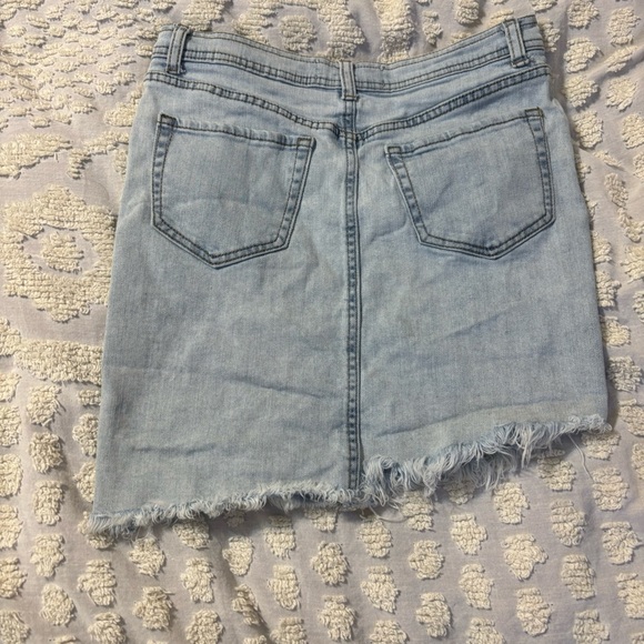 Distressed Denim Skirt from Vintage Havana Size Small - Picture 5 of 8